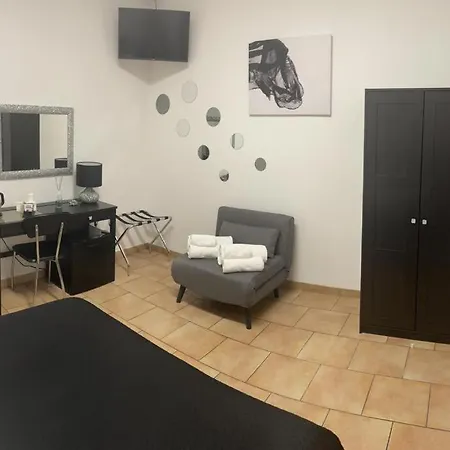 La Maison Del Mas Family Bed & Breakfast 4*