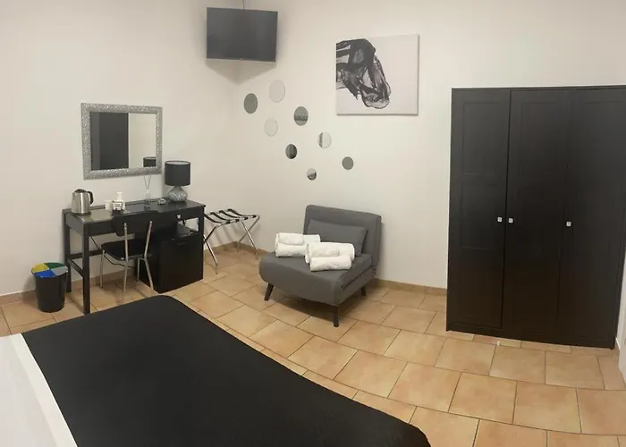 La Maison Del Mas Family Oda ve Kahvaltı 4*